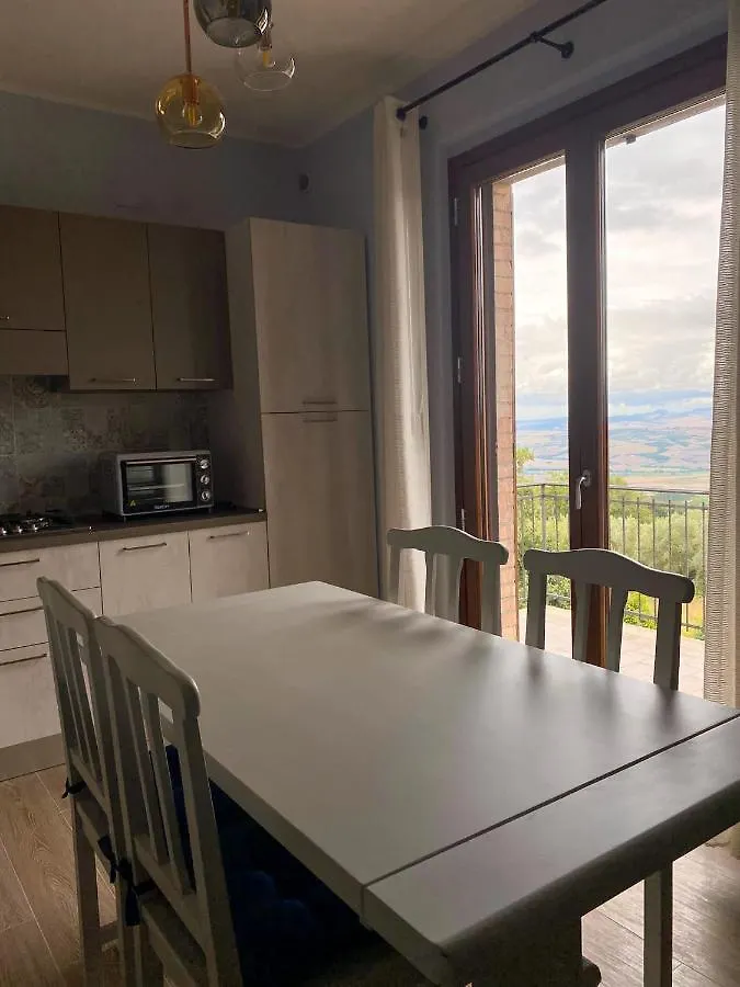 Apartment Casa Vacanze La Pineta Montalcino Italy